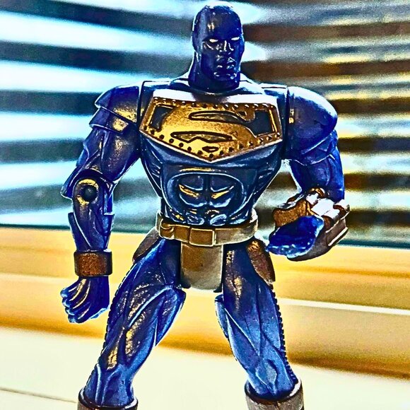 Vintage Steel 1995 Superman Man of Steel - Kenner - DC  5" Action Figure - Picture 6 of 8
